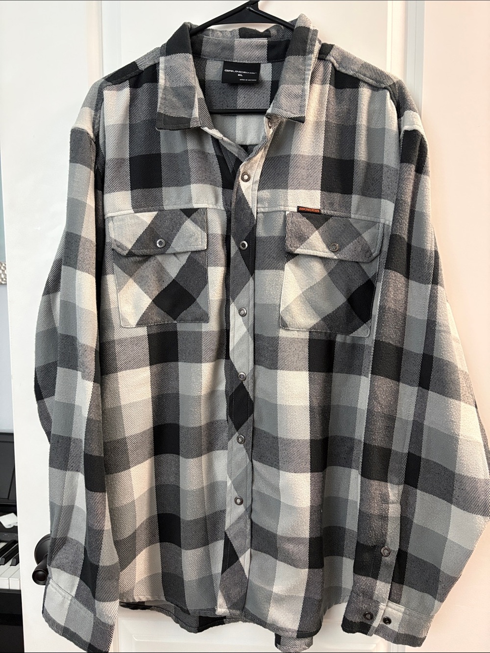 Greens Kodiak Black and Gray Plaid Button-Up Flannel Shirt